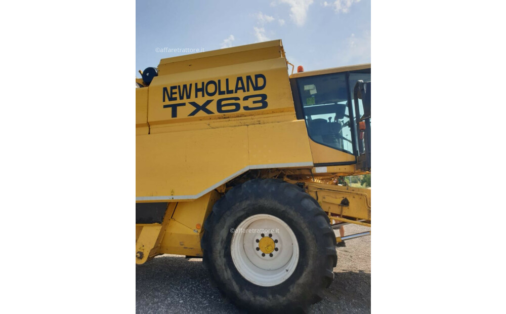 New Holland TX 63 d'occasion - 8