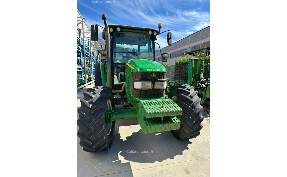 John Deere 5820 D'occasion - 2