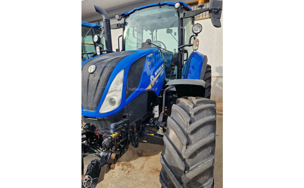 New Holland T5.120 ELECTRO COMMAND D'occasion - 3