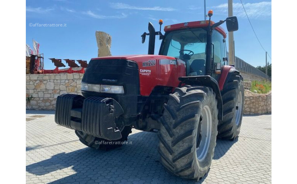 Case IH MAGNUM MX 220 Usagé - 1