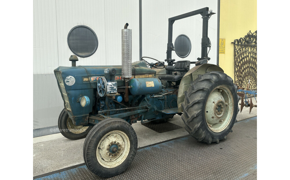 Tracteur Ford 3000 - 50 ch - 8