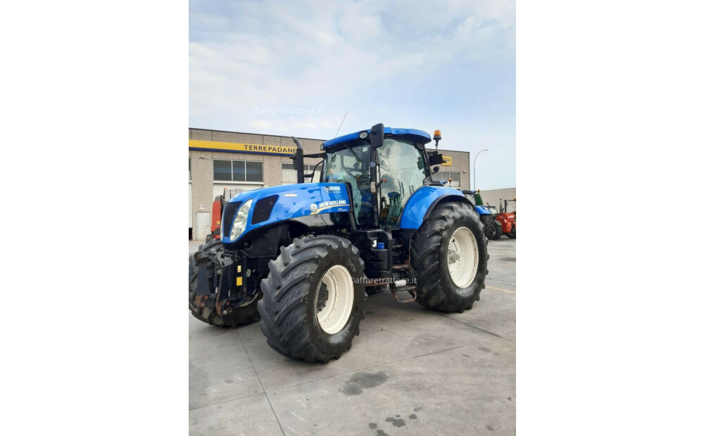 New Holland T7.270 AUTOCOMMAND Usato - 8