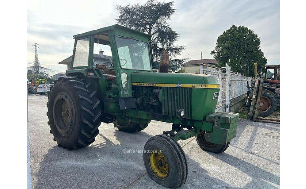 John Deere 4230 Usagé - 3