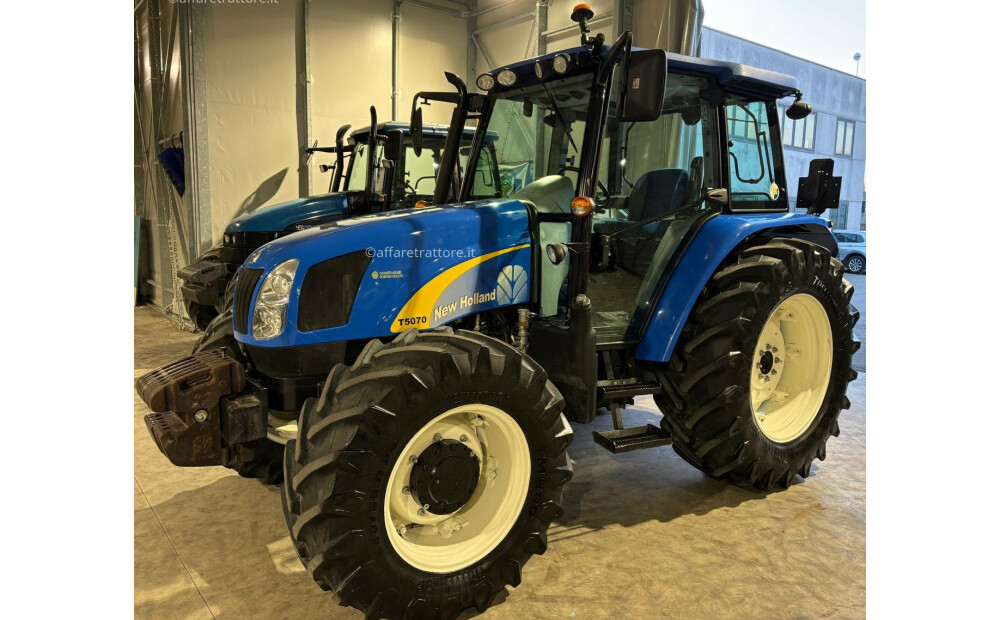 New Holland T5070 - 6