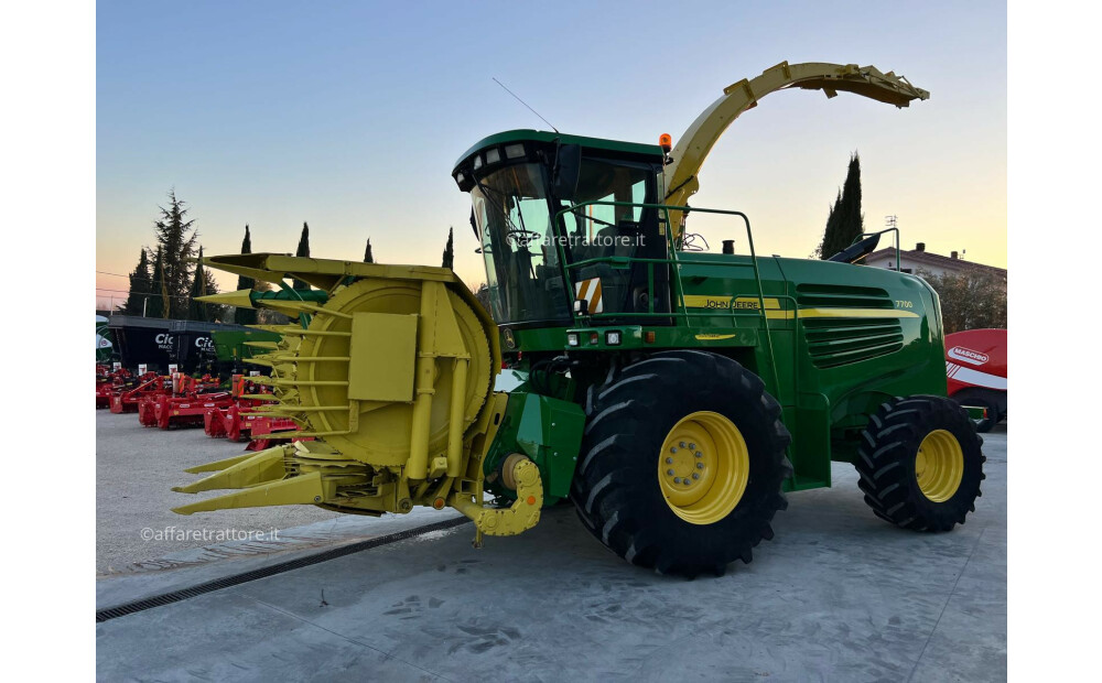 John Deere 7700 D'occasion - 4