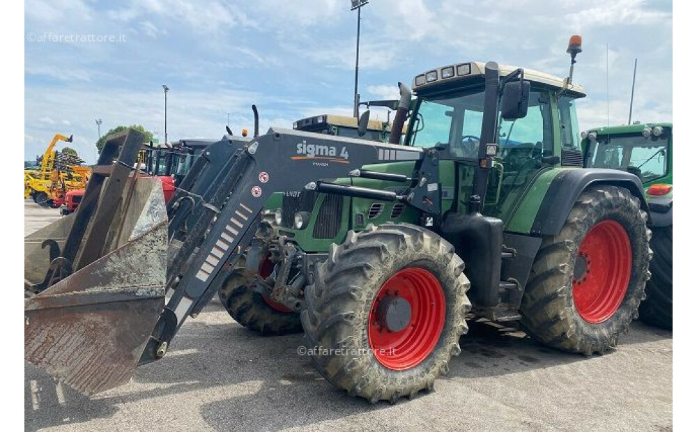 Fendt 818 d'occasion - 2