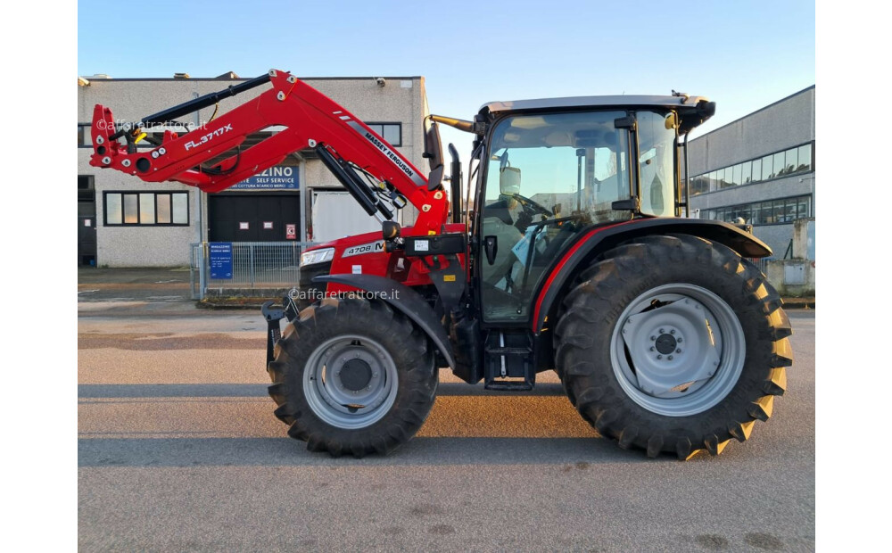 Massey Ferguson 4708M d'occasion - 2