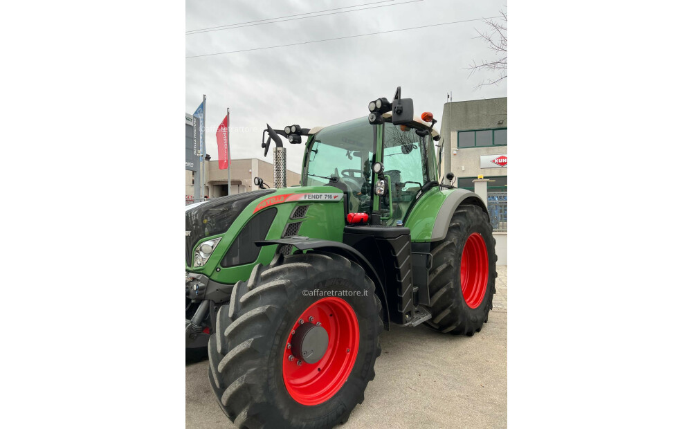 Fendt 716 VARIO S4 PROFI PLUS D'occasion - 2