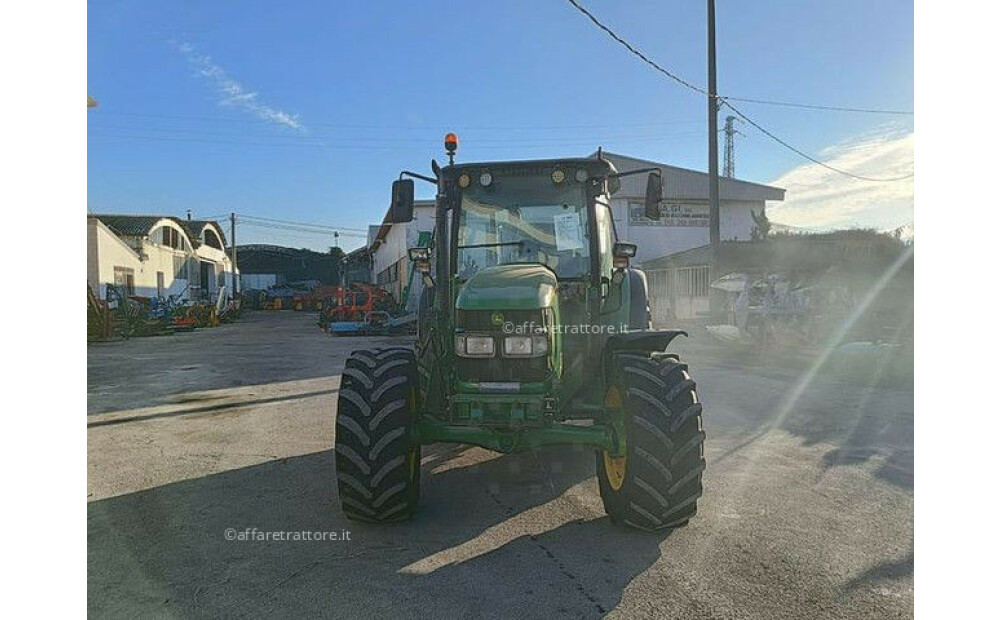 John Deere 5820 d'occasion - 16