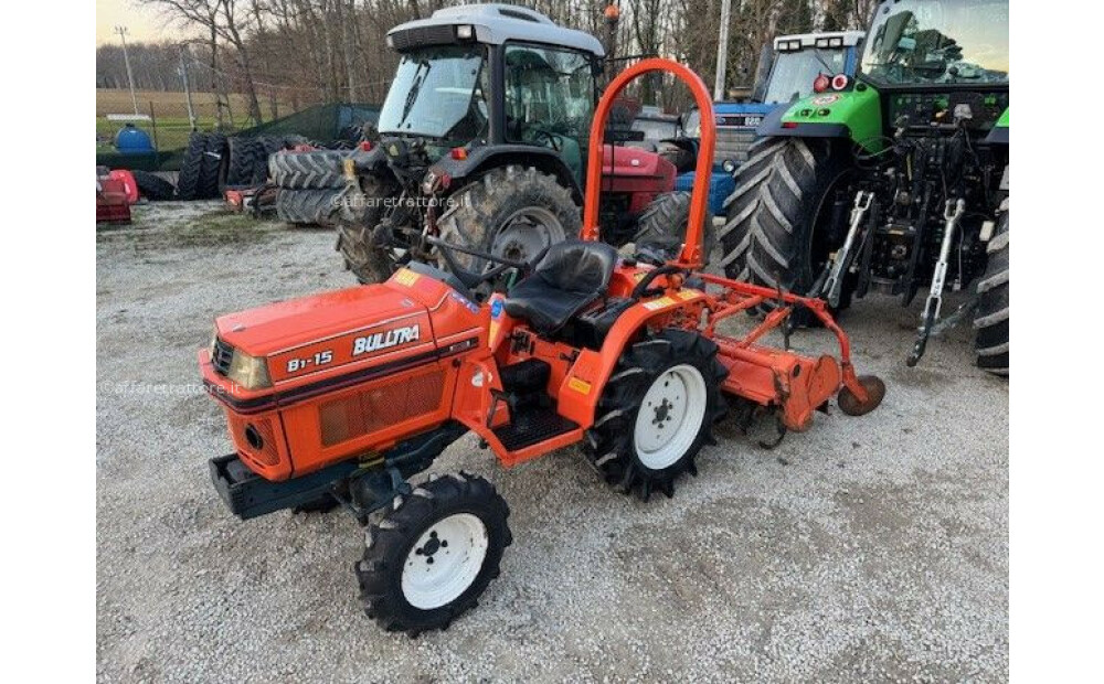 Kubota Bulltra B1 15 avec houe d'occasion - 2