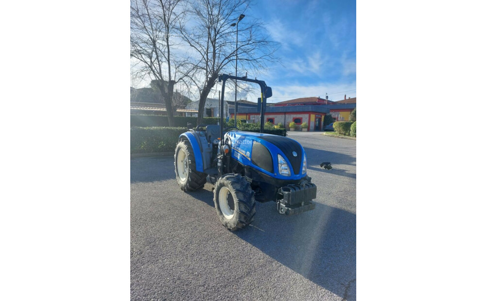 New Holland T3.80F d'occasion - 1