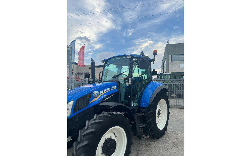 New Holland T5.115 D'occasion - 4