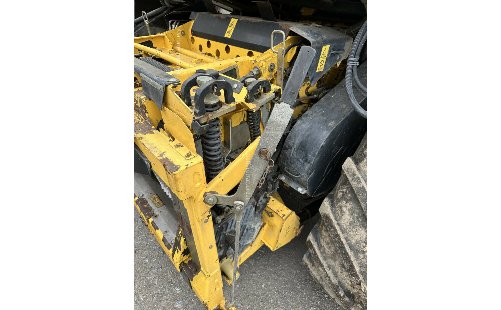 New Holland FR 9050 D'occasion - 4