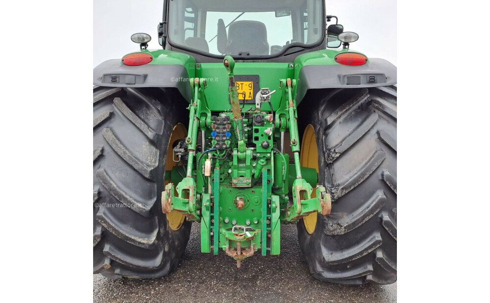 John Deere 7230R d'occasion - 7