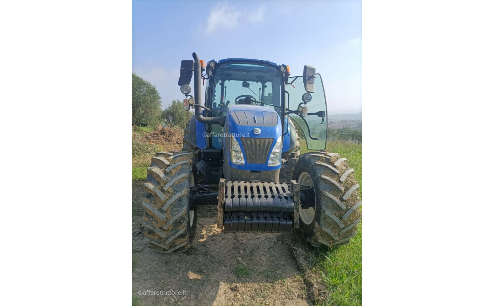 New Holland T5.120 d'occasion - 3