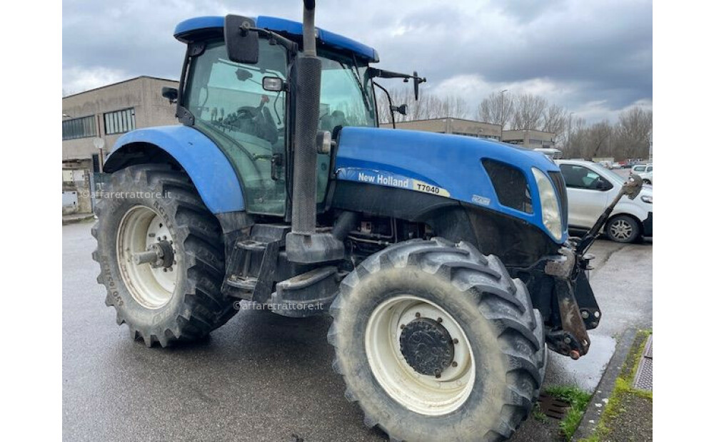 New Holland T7040 d'occasion - 1