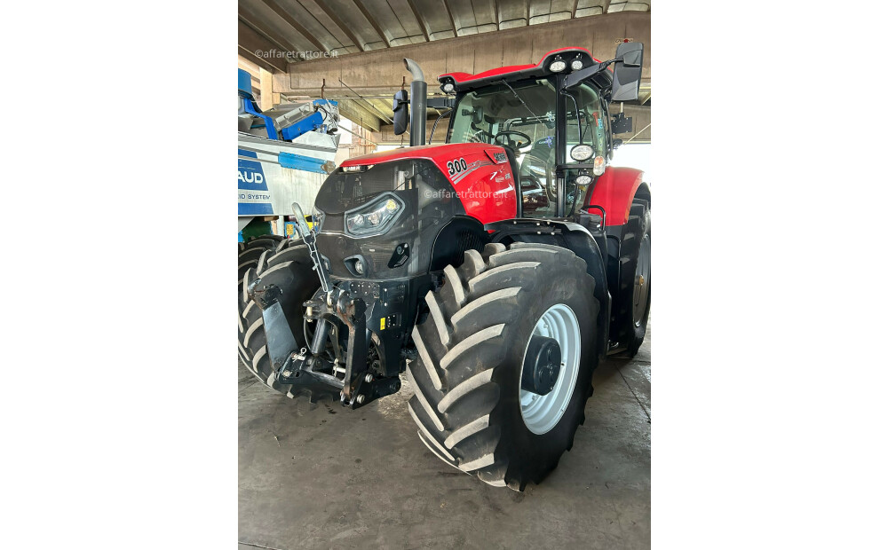 Case-Ih OPTUM 300 D'occasion - 1