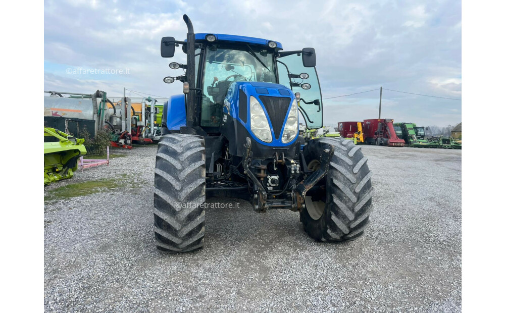 New Holland T7.200 D'occasion - 15