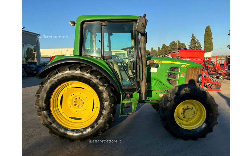 John Deere 6230 d'occasion - 2