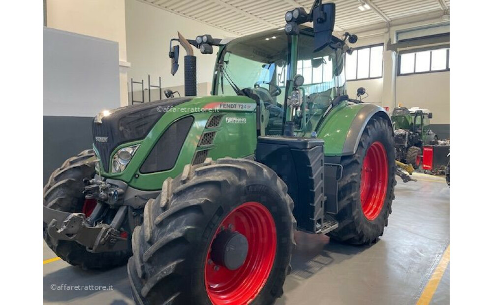 Fendt 724 PROFI PLUS d'occasion - 2