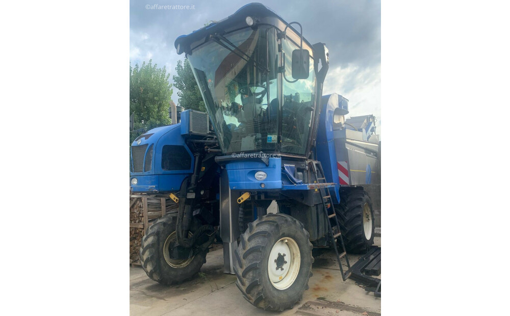 New Holland Braud 7090VX - 4