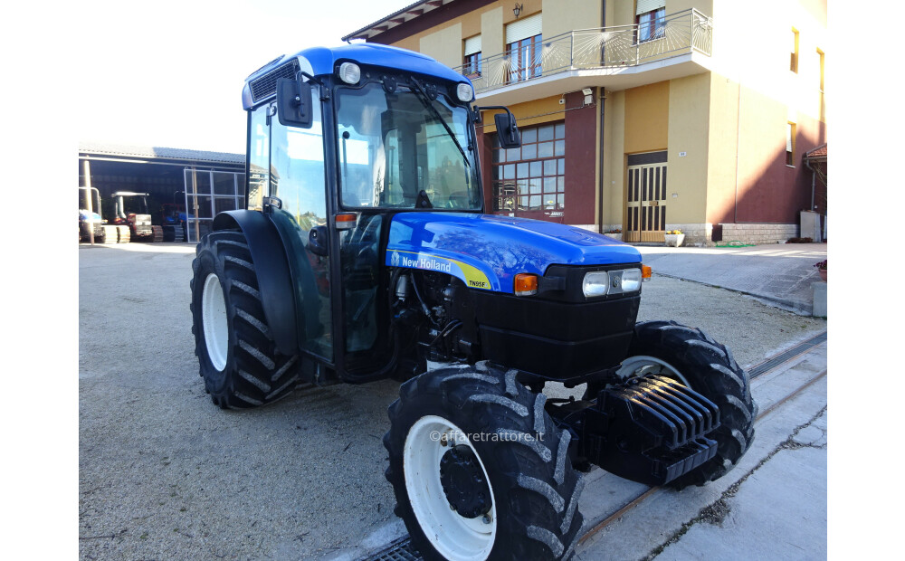 New Holland d'occasion - 4