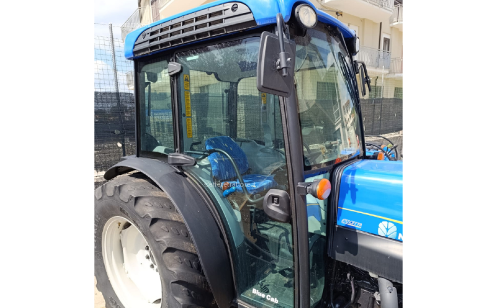 New Holland T4040 D'occasion - 3