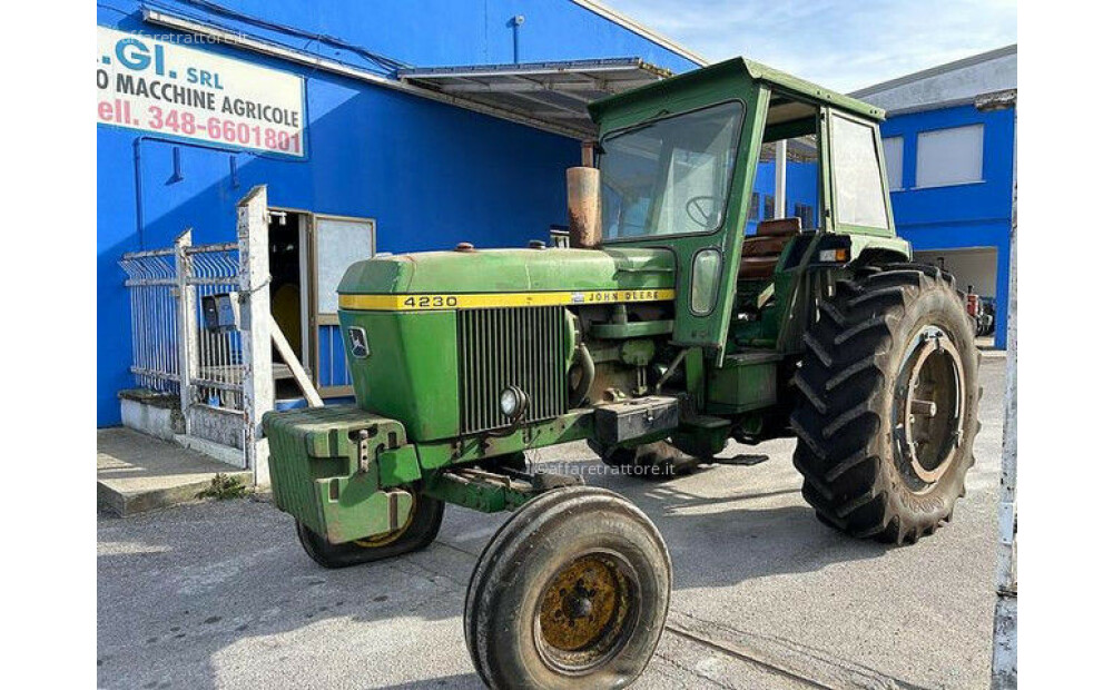 John Deere 4230 Usagé - 1