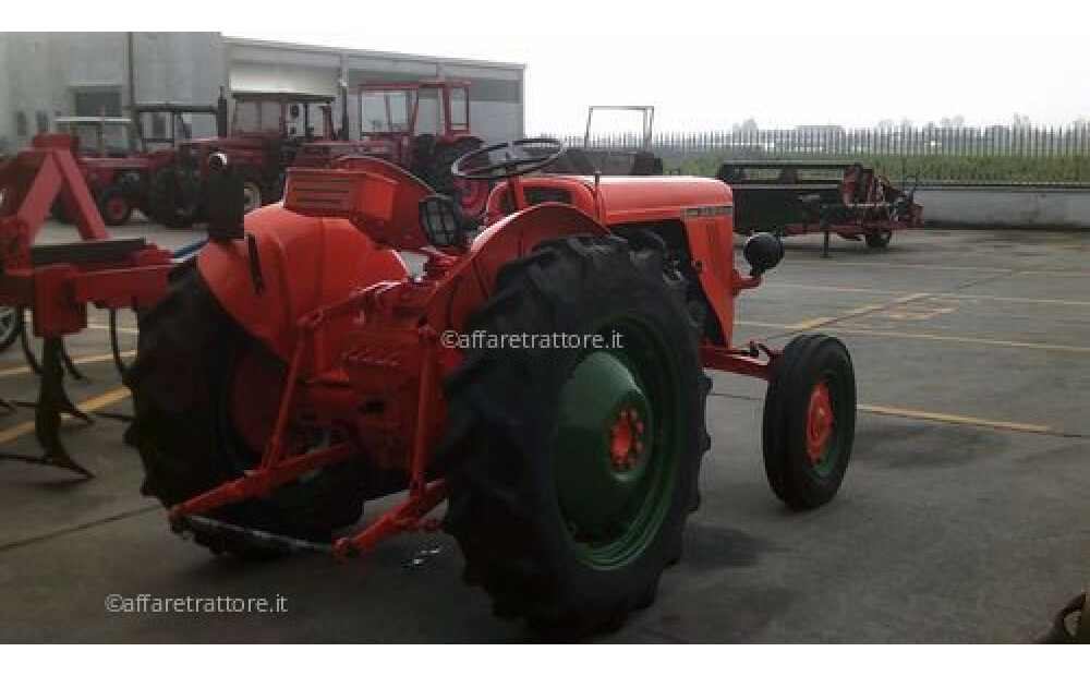 VINTAGE MÊME TRACTEUR AGRICOLE DE 30 - 3