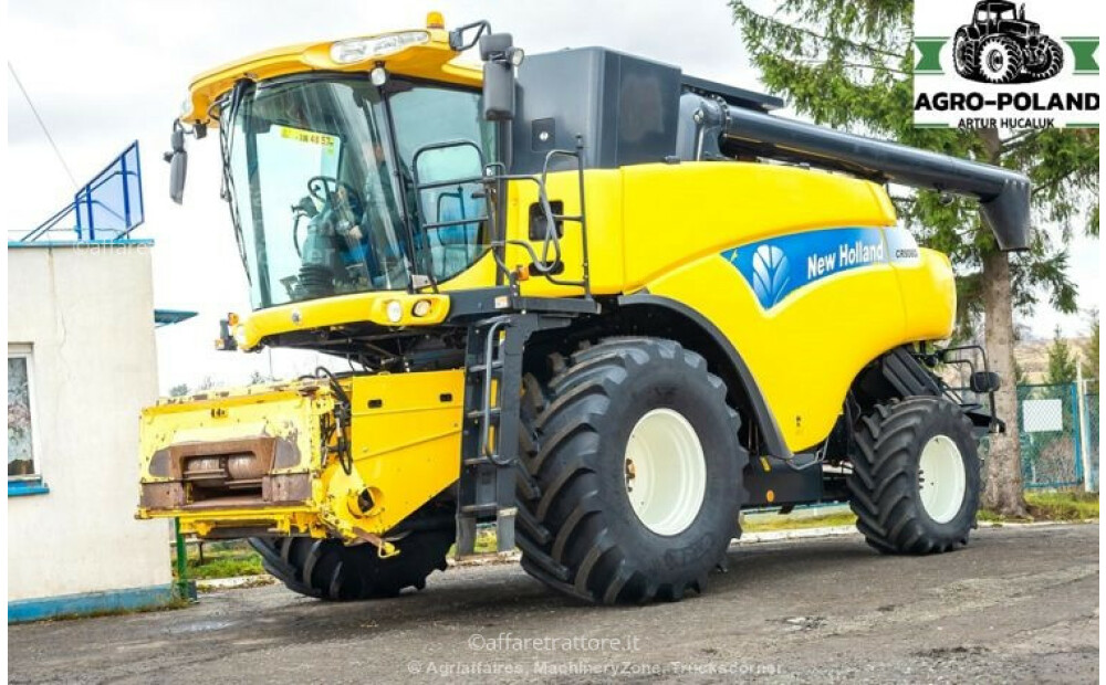 New Holland New Holland CR 9060 - 2008 - 2554 h + barra 6,09 M Usato - 1