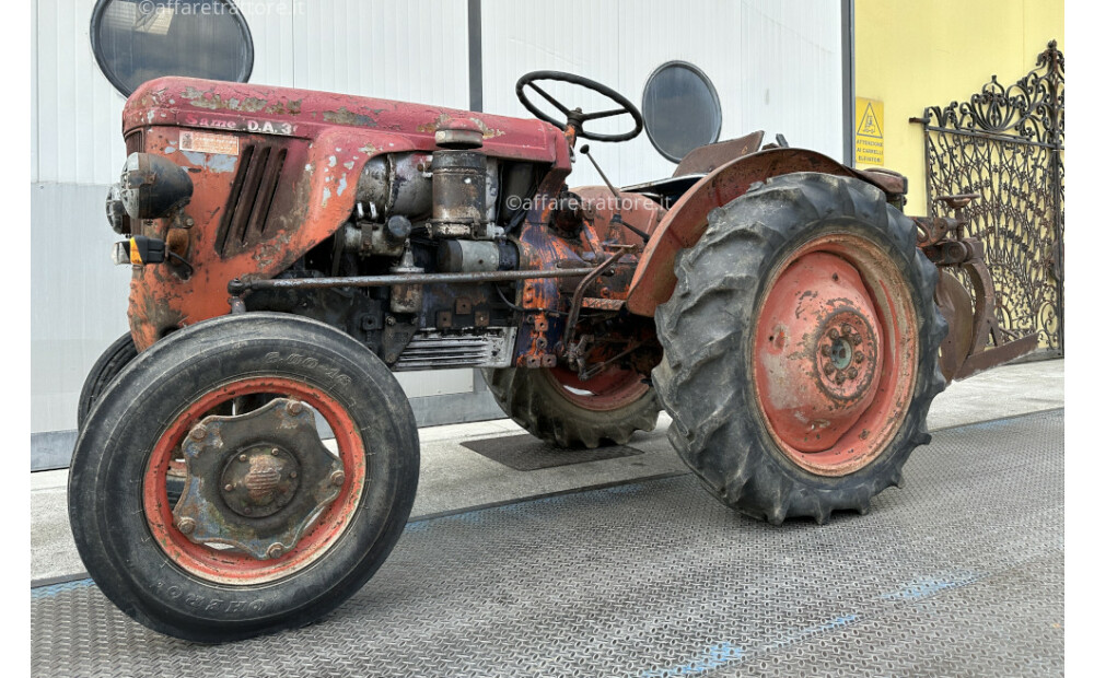 Même tracteur DA30 - 32 ch - 1