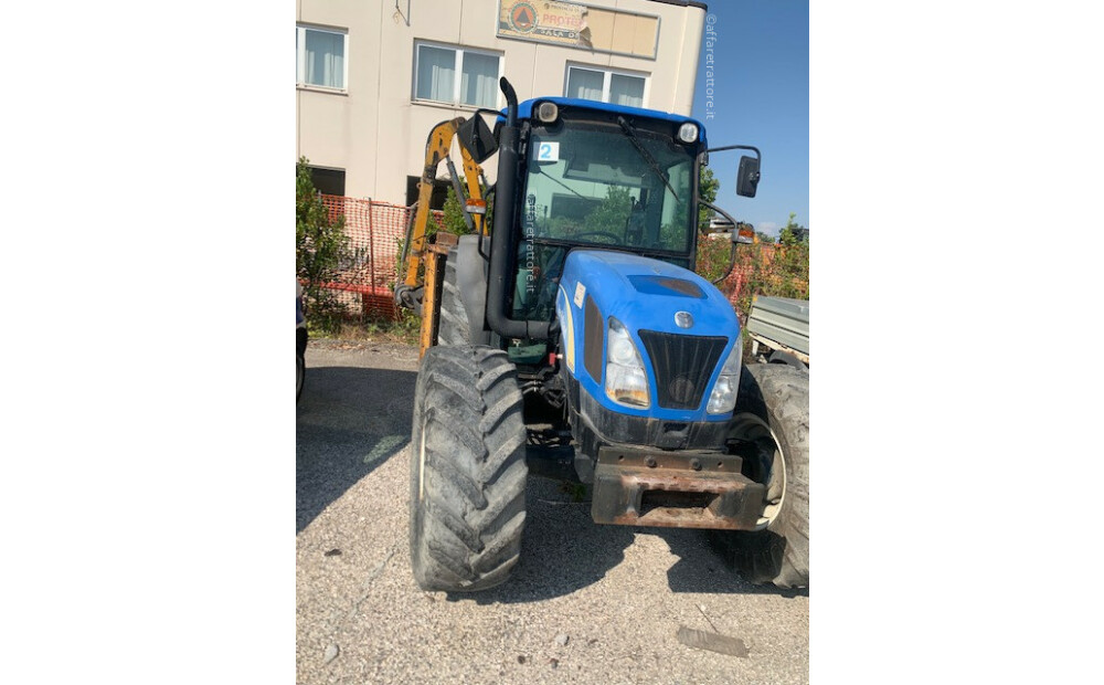 New Holland T4050 D'occasion - 1