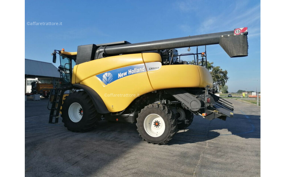 New Holland CR 9060 Usato - 8