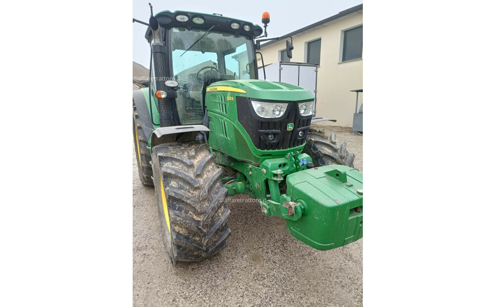 John Deere 6125 R D'occasion - 6