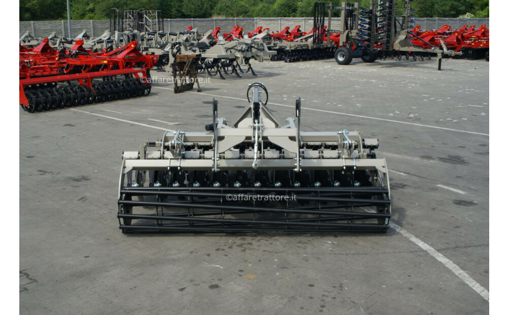 Rolex Scheibenegge / Disc harrow with hydropack / Déchaumeur à disques avec support semoir / Erpice a dischi / Дискова борона с гидропаком 3 m Nowy - 7