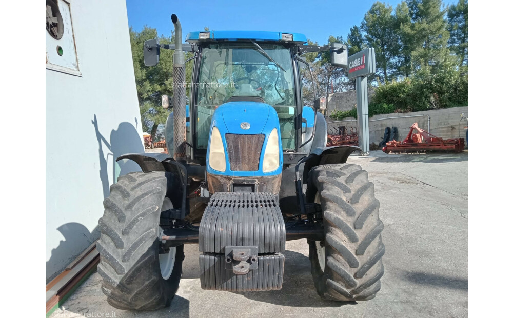 New Holland T6050 D'occasion - 3