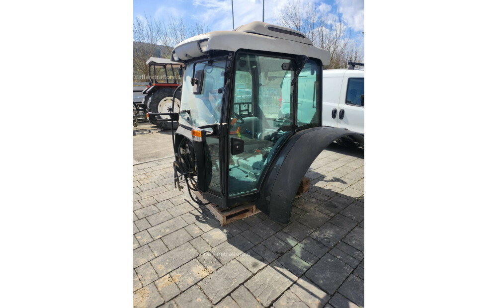 Cabine d'origine pour Lamborghini et tracteurs similaires - 1