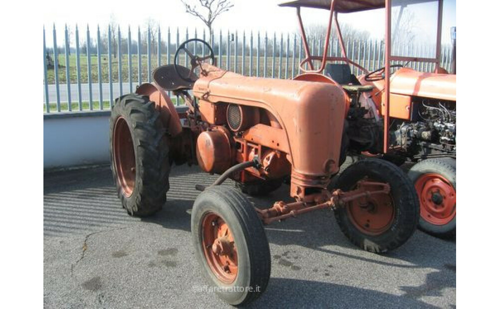 TRACTEUR AGRICOLE VINTAGE OTO R25 - 1