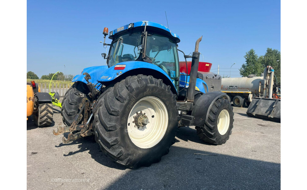 New Holland T7060 D'occasion - 11