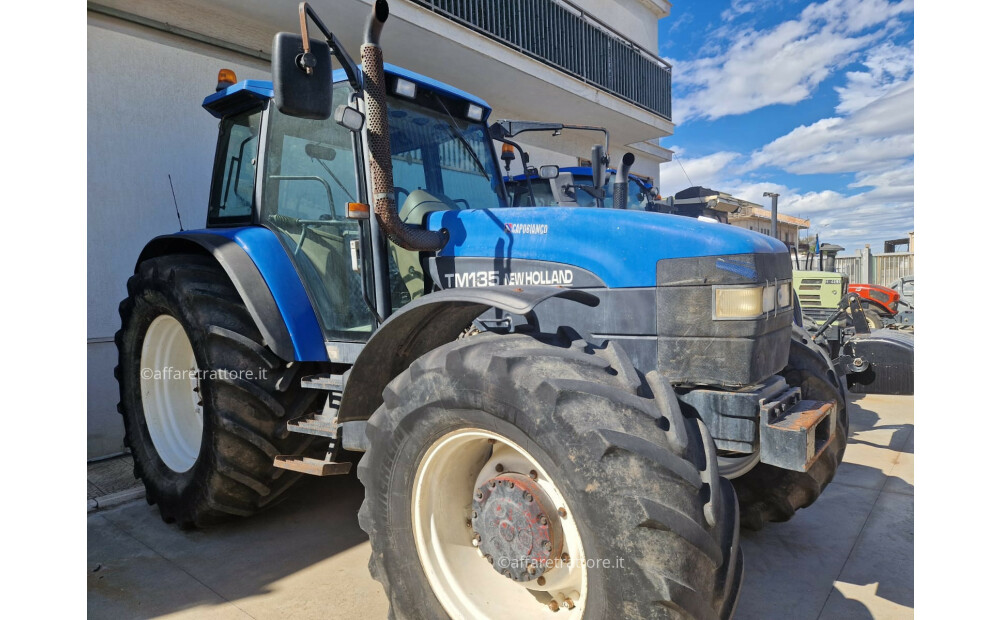 New Holland TM 135 D'occasion - 1