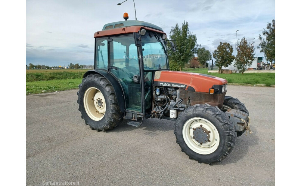 New Holland TN90F Usagé - 4