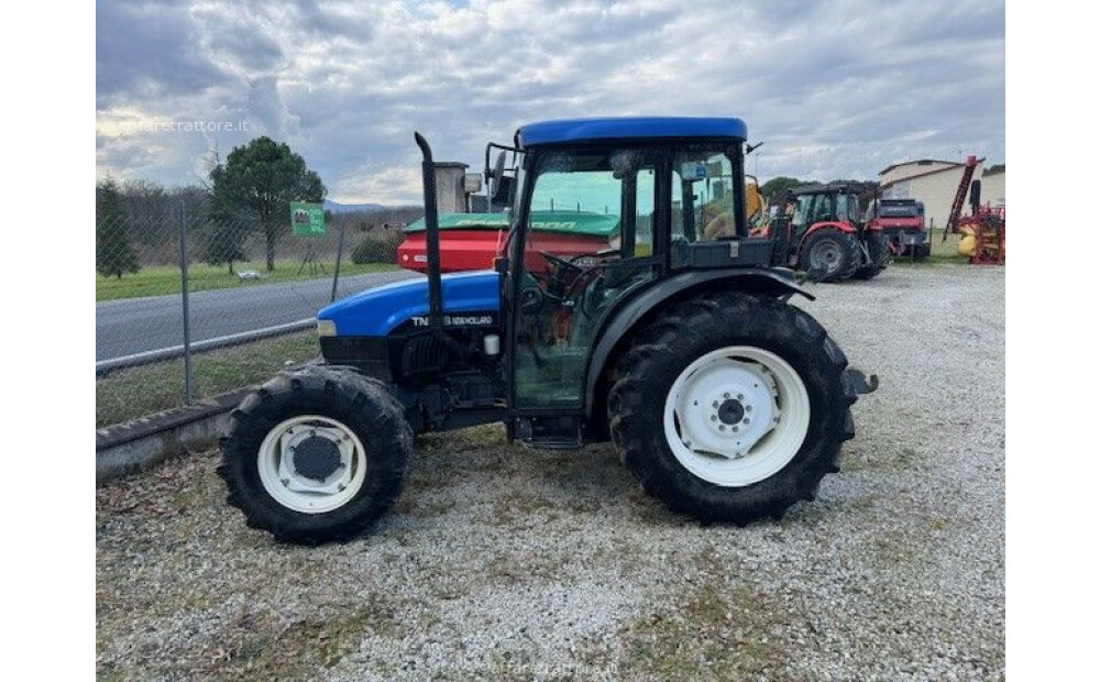 New Holland TND 75 d'occasion - 1