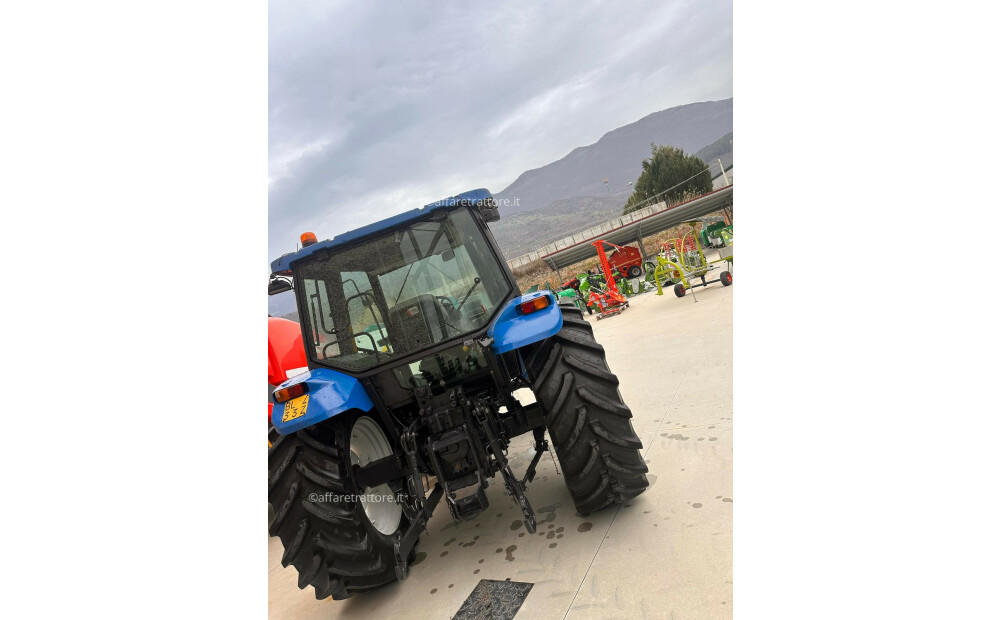 New Holland TL100 D'occasion - 3