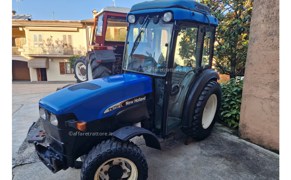 New Holland TNV 75 D'occasion - 1