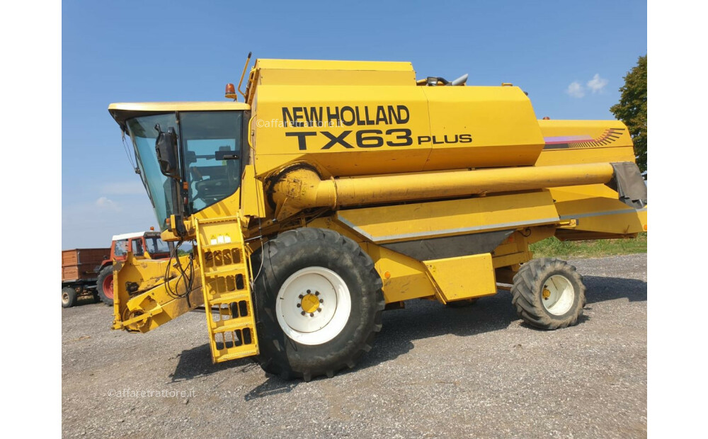 New Holland TX 63 d'occasion - 1