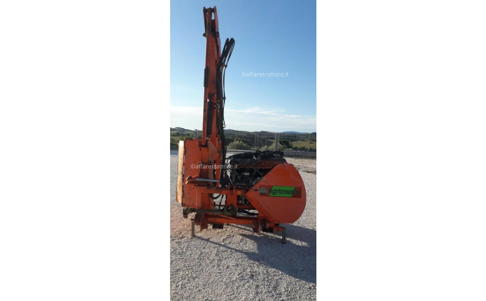 Agrimaster SHARCK R 580 d'occasion - 1