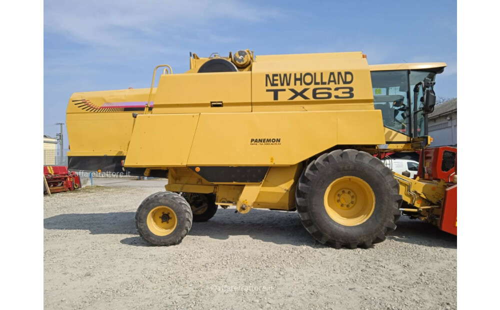 New Holland TX63 d'occasion - 3