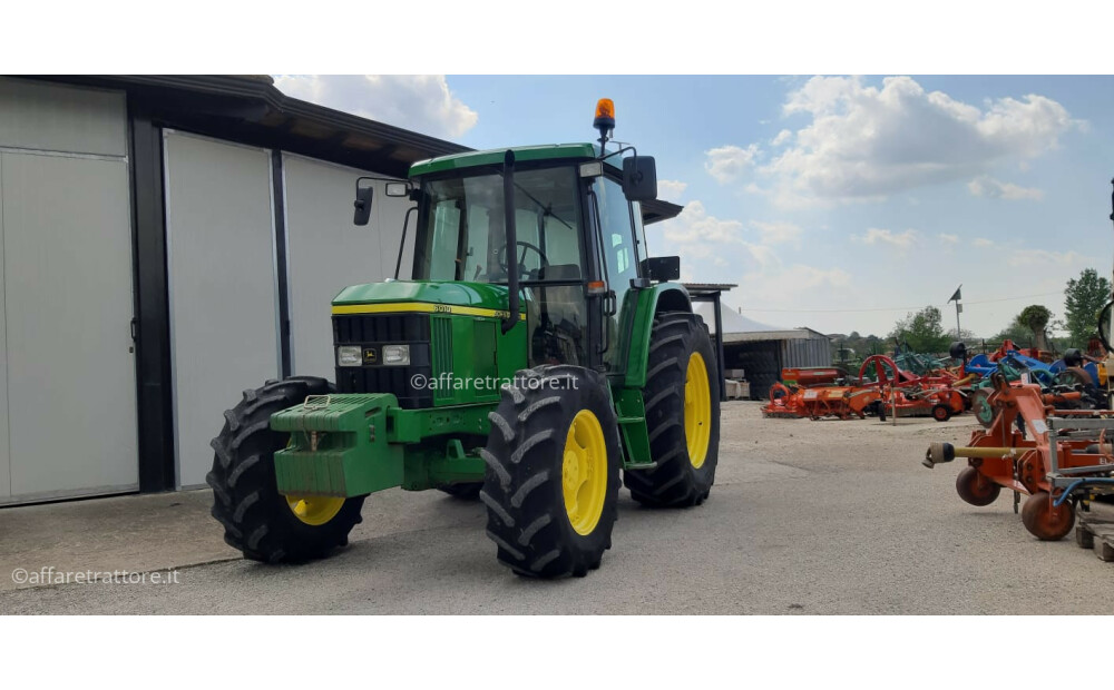 John Deere 6010 D'occasion - 1