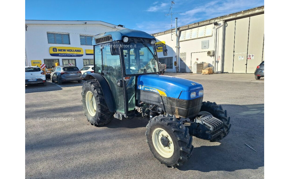 New Holland TN75FA Usato - 2