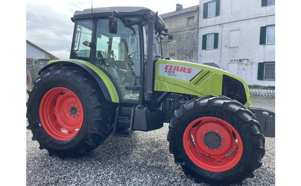 Claas AXOS 340 D'occasion - 1